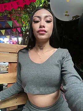 Snapshot of Effy_Bonny chatting on March 4, 8:16 pm Effy Bonny online show from March 4, 8:16 pm
