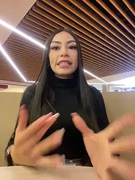 Snapshot of Effy_Bonny chatting on March 8, 4:17 pm Effy Bonny online show from March 8, 4:17 pm