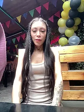 Snapshot of Effy_Bonny chatting on March 2, 5:52 pm Effy Bonny online show from March 2, 5:52 pm