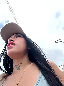 Effy Bonny online show from January 8, 4:57 pm