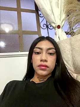 Snapshot of Effy_Bonny chatting on October 1, 10:46 pm Effy Bonny online show from October 1, 10:46 pm