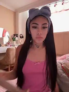 Effy Bonny online show from November 5, 2:20 pm