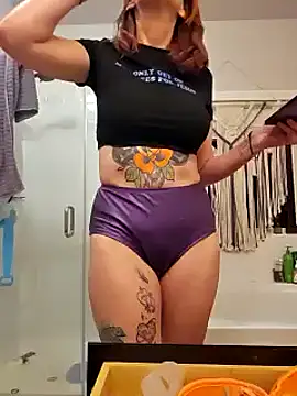 Snapshot of MissyRoulette chatting on March 23, 2:26 am MissyRoulette online show from March 23, 2:26 am