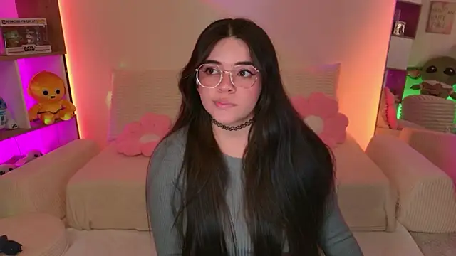 cammiefoalss online show from November 2, 6:02 pm