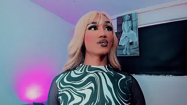 Kendall hornyy online show from July 4, 8:13 pm