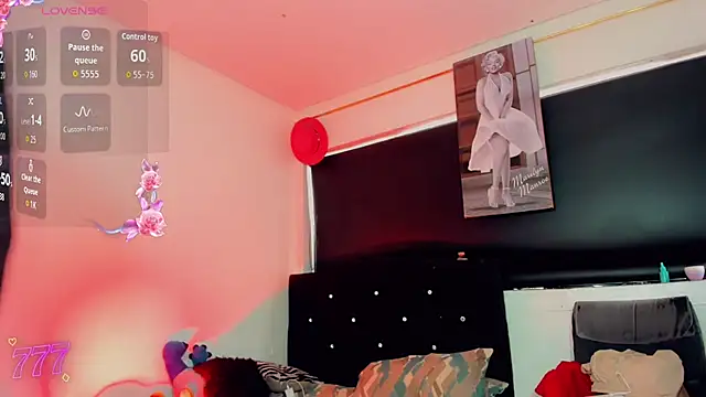 Kendall hornyy online show from July 24, 7:21 pm