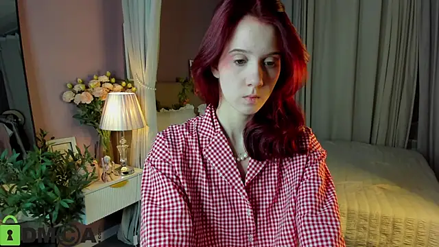 Dearly Emily online show from December 17, 5:18 pm