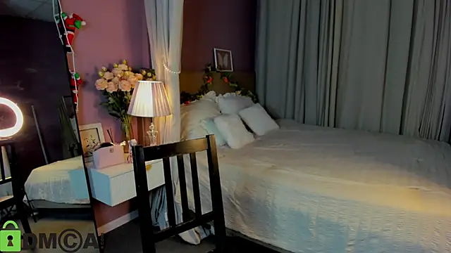 Dearly Emily online show from January 6, 5:17 pm