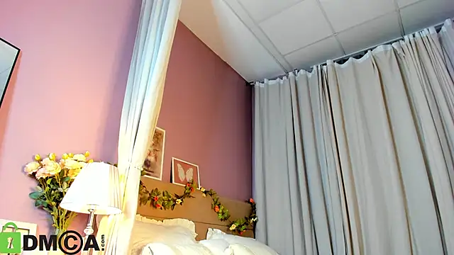 Dearly Emily online show from October 11, 5:14 pm