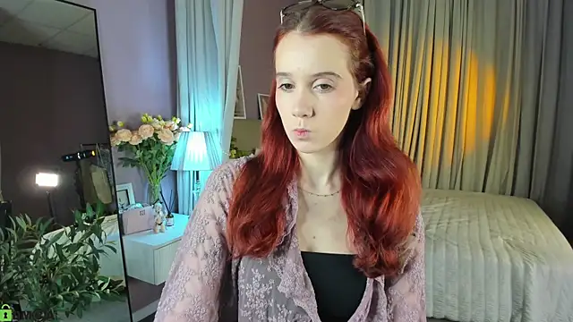 Snapshot of Dearly_Emily chatting on July 4, 5:17 pm Dearly Emily online show from July 4, 5:17 pm