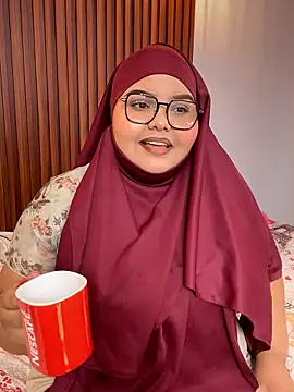  Shara Handal  online show from January 14, 10:52 am