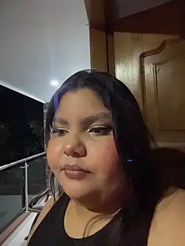 Shara Handal  online show from May 17, 9:31 am
