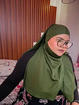  Shara Handal  online show from November 29, 6:30 pm