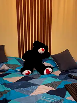  Shara Handal  online show from October 25, 10:25 am