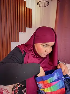  Shara Handal  online show from November 28, 6:24 am