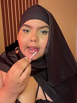  Shara Handal  online show from May 10, 11:36 am