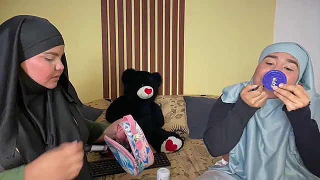  Shara Handal  online show from March 20, 8:59 am