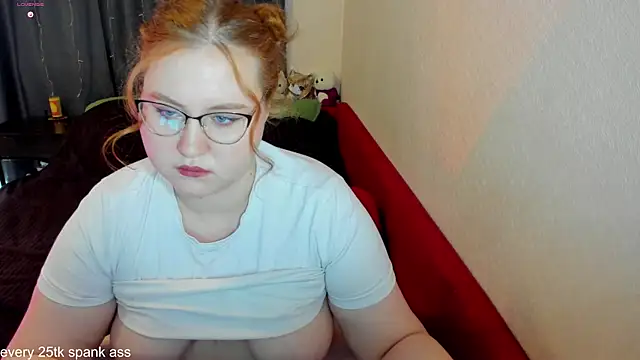 GeorginiaGrimes online show from May 14, 9:50 am