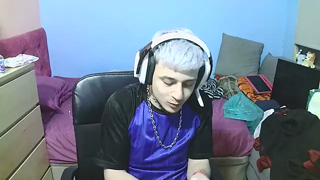 Nenejoven16- online show from February 8, 2:36 am