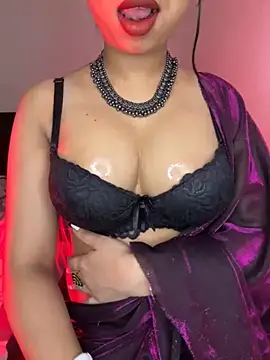 Hot-sexy222 online show from May 13, 1:34 am