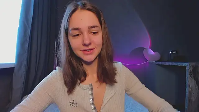 JudyAngil online show from February 1, 7:28 am