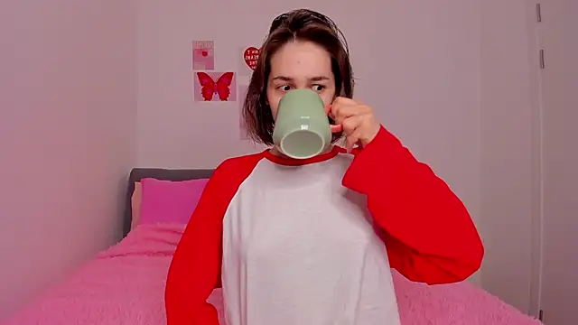 JudyAngil online show from April 9, 4:47 am