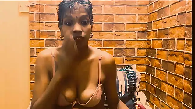 Fuckable Nasty MILF online show from June 2, 4:51 pm