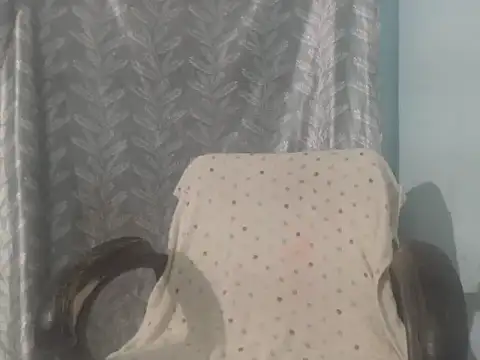 cute-priy online show from June 2, 6:02 am
