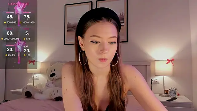 diana nier online show from December 3, 6:40 pm