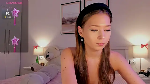 diana nier online show from December 15, 7:09 pm