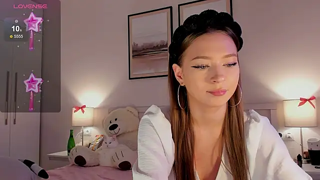 diana nier online show from November 28, 6:19 pm