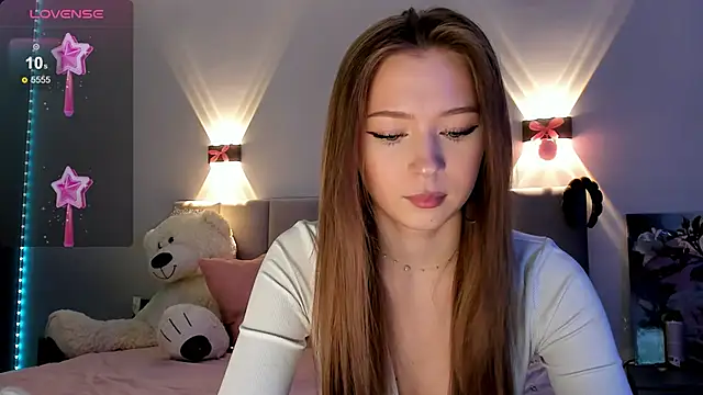 Snapshot of diana_nier chatting on September 19, 6:12 pm diana nier online show from September 19, 6:12 pm