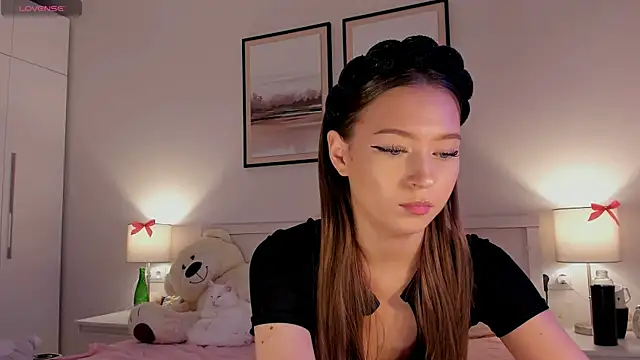 diana nier online show from November 29, 7:14 pm