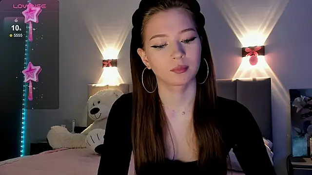 Snapshot of diana_nier chatting on September 22, 7:09 pm diana nier online show from September 22, 7:09 pm