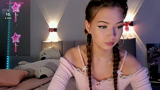 Snapshot of diana_nier chatting on October 2, 7:28 pm diana nier online show from October 2, 7:28 pm