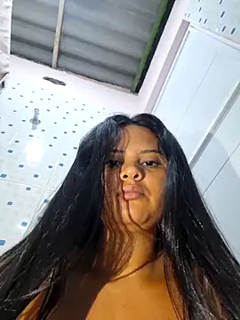 Snapshot of sexy-latin10 chatting on September 28, 10:55 am sexy-latin10 online show from September 28, 10:55 am