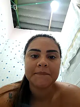 Snapshot of sexy-latin10 chatting on December 3, 10:25 am sexy-latin10 online show from December 3, 10:25 am