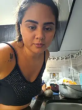 sexy-latin10 online show from January 16, 3:16 pm