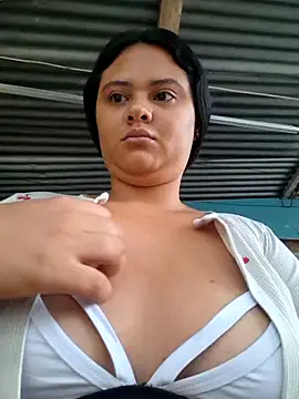 Snapshot of sexy-latin10 chatting on October 4, 11:12 am sexy-latin10 online show from October 4, 11:12 am
