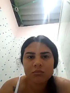 Snapshot of sexy-latin10 chatting on October 28, 9:30 am sexy-latin10 online show from October 28, 9:30 am