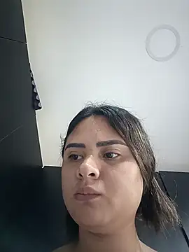 sexy-latin10 online show from March 31, 12:40 pm