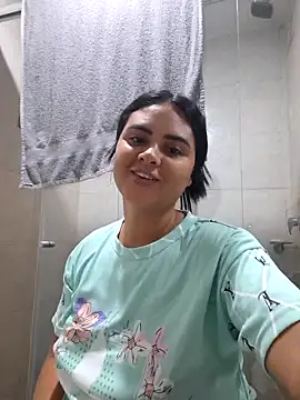 Snapshot of sexy-latin10 chatting on November 14, 10:52 am sexy-latin10 online show from November 14, 10:52 am