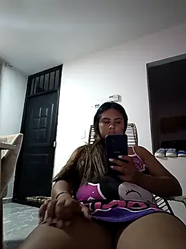 sexy-latin10 online show from April 5, 2:07 am