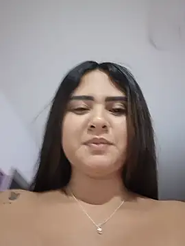 Snapshot of sexy-latin10 chatting on June 7, 1:11 am sexy-latin10 online show from June 7, 1:11 am