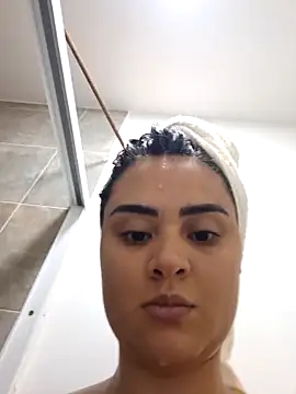 sexy-latin10 online show from December 13, 8:04 pm