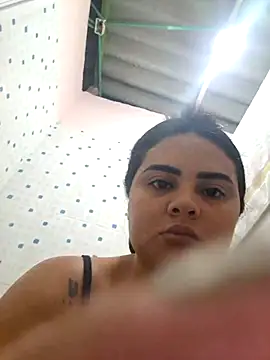 Snapshot of sexy-latin10 chatting on November 12, 10:52 am sexy-latin10 online show from November 12, 10:52 am