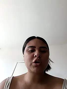 sexy-latin10 online show from March 9, 1:03 pm