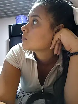 Snapshot of sexy-latin10 chatting on March 16, 10:09 pm sexy-latin10 online show from March 16, 10:09 pm