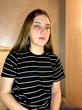 Snapshot of MollyDolle chatting on November 28, 7:58 pm MollyDolle online show from November 28, 7:58 pm