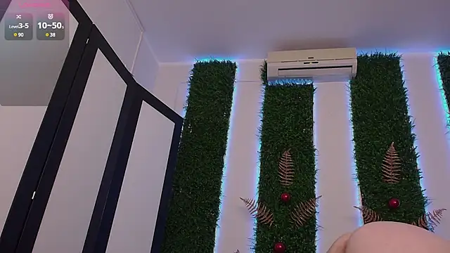 Snapshot of Nicole__Aniston_ chatting on December 23, 8:36 pm Nicole Aniston online show from December 23, 8:36 pm